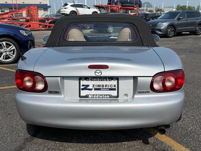 Used 2004 MAZDA MX-5 Miata LS RWD image 5