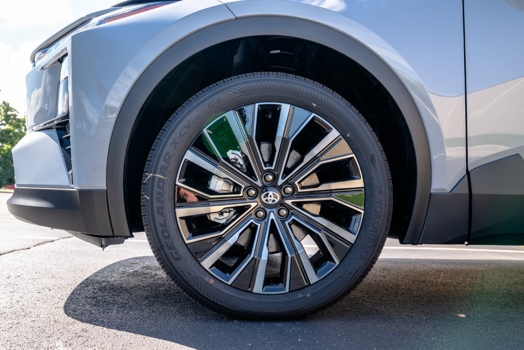 New 2026 Toyota C-HR AWD/4WD image 10
