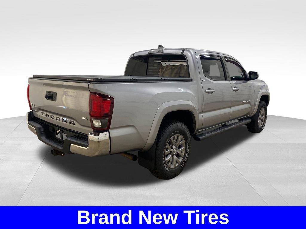 Used 2019 Toyota Tacoma SR5 AWD/4WD image 4