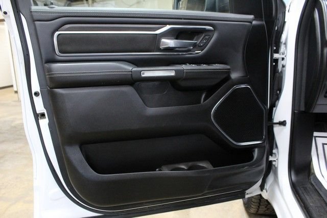 Used 2025 RAM 1500 Laramie AWD/4WD image 16