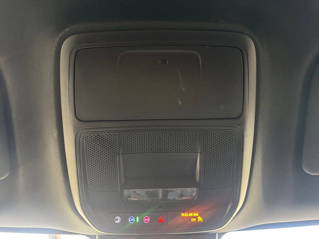 Used 2025 GMC Acadia Elevation w/ Black Edition image 26