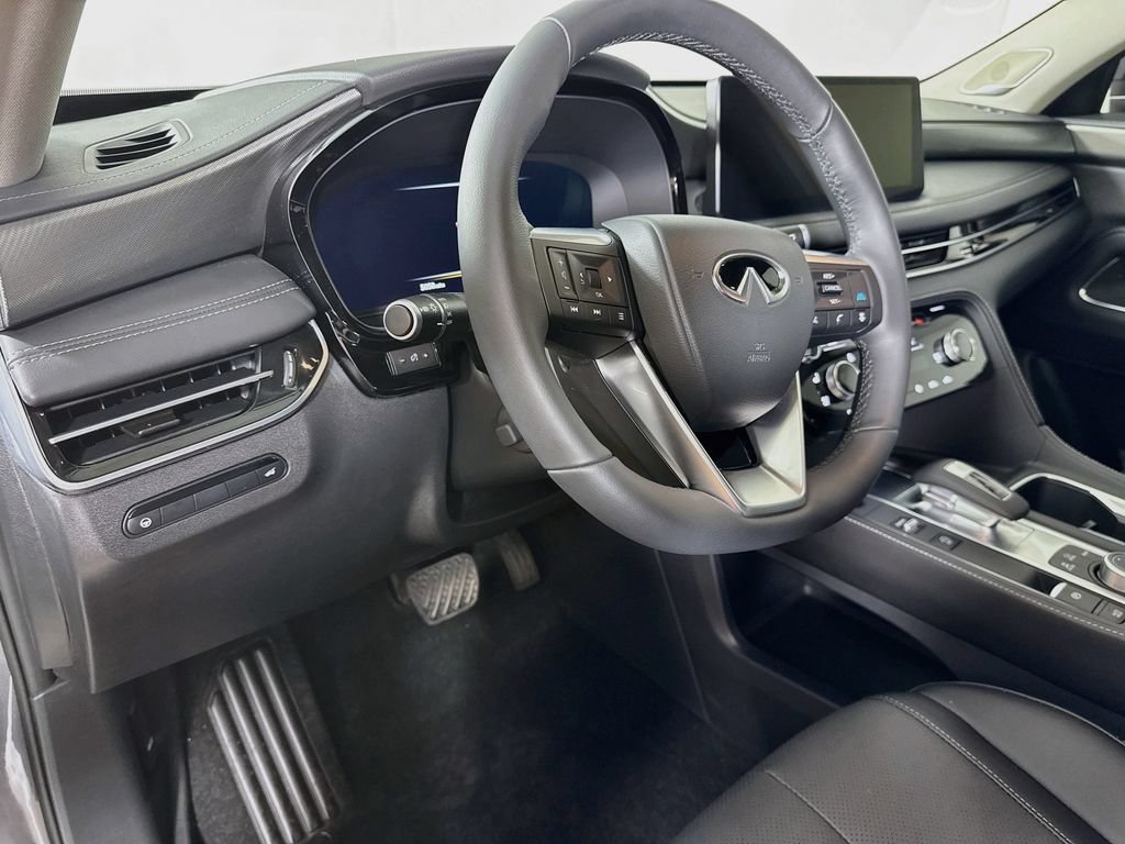 Certified 2026 INFINITI QX60 Luxe w/ Cargo Package FWD image 12