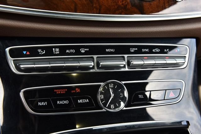 Used 2017 Mercedes-Benz E 400 4MATIC Wagon image 16
