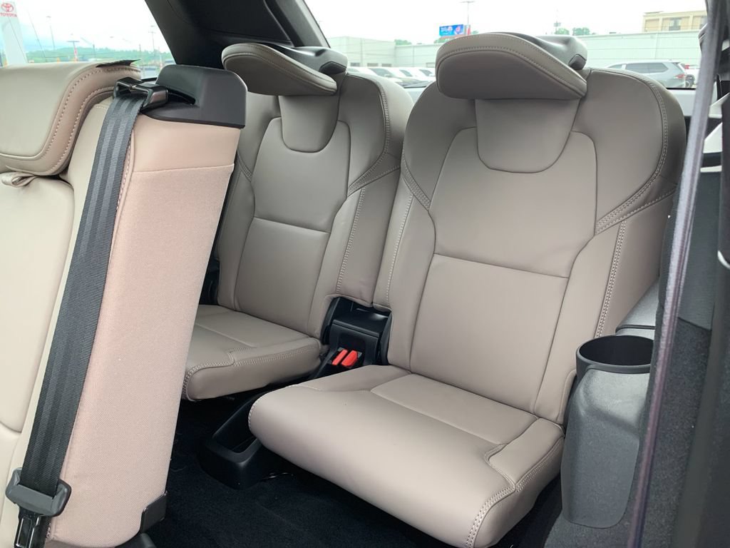 Used 2026 Volvo XC90 T8 Ultra w/ Protection Package AWD/4WD image 18