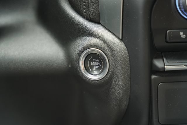 Used 2022 Chevrolet Silverado 1500 LT Trail Boss w/ LPO, Dark Essentials Package AWD/4WD image 27