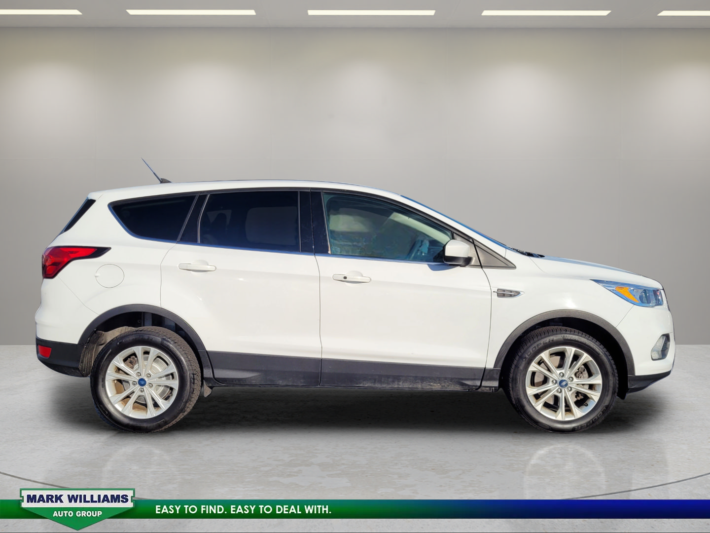 Used 2019 Ford Escape SE AWD/4WD image 2