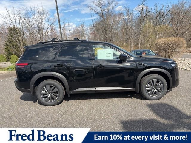 New 2026 Nissan Pathfinder SV image 8