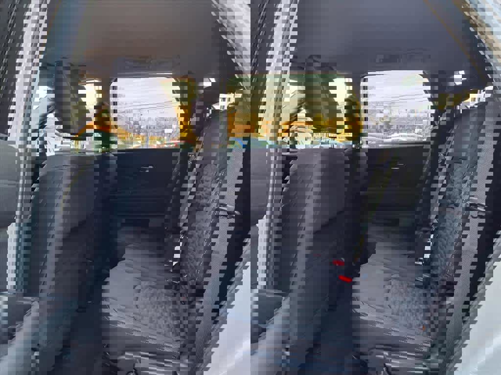 Used 2022 Nissan Pathfinder S image 18