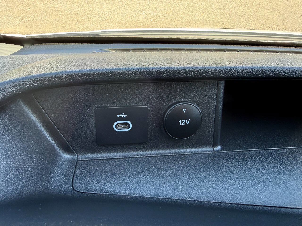 Used 2023 Ford Transit 350 XLT RWD image 35