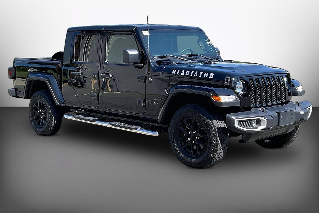 Used 2023 Jeep Gladiator Sport AWD/4WD image 1