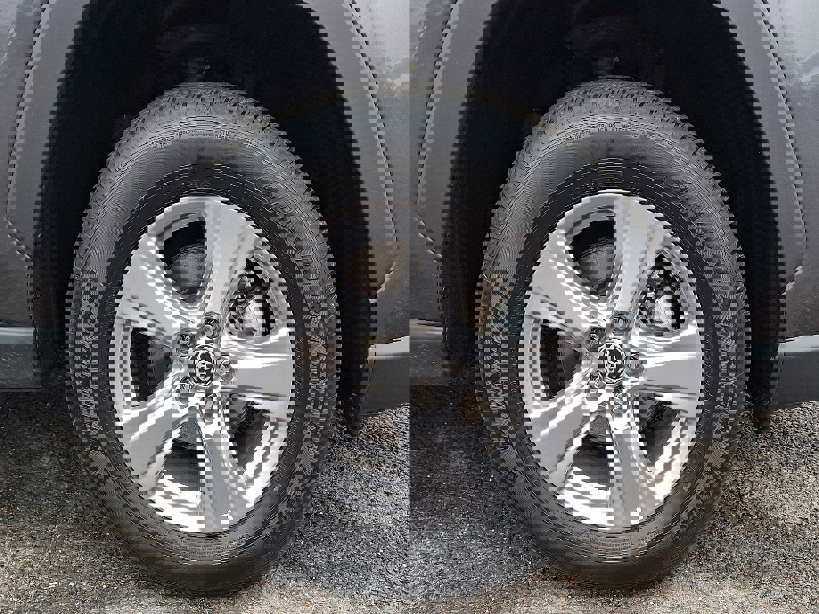 Used 2025 Toyota RAV4 XLE image 8