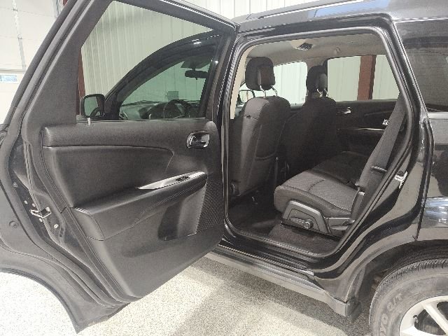 Used 2013 Dodge Journey SXT w/ Flexible Seating Group image 12