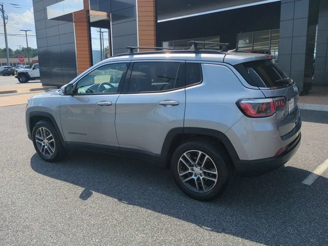 Used 2019 Jeep Compass Latitude w/ Popular Equipment Group FWD image 6