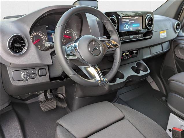 New 2025 Mercedes-Benz Sprinter 4500 image 3