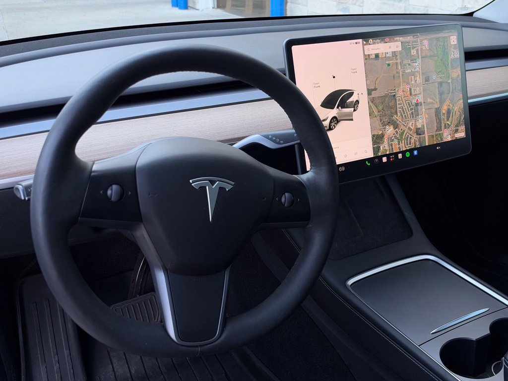 Used 2021 Tesla Model Y Long Range AWD/4WD image 10