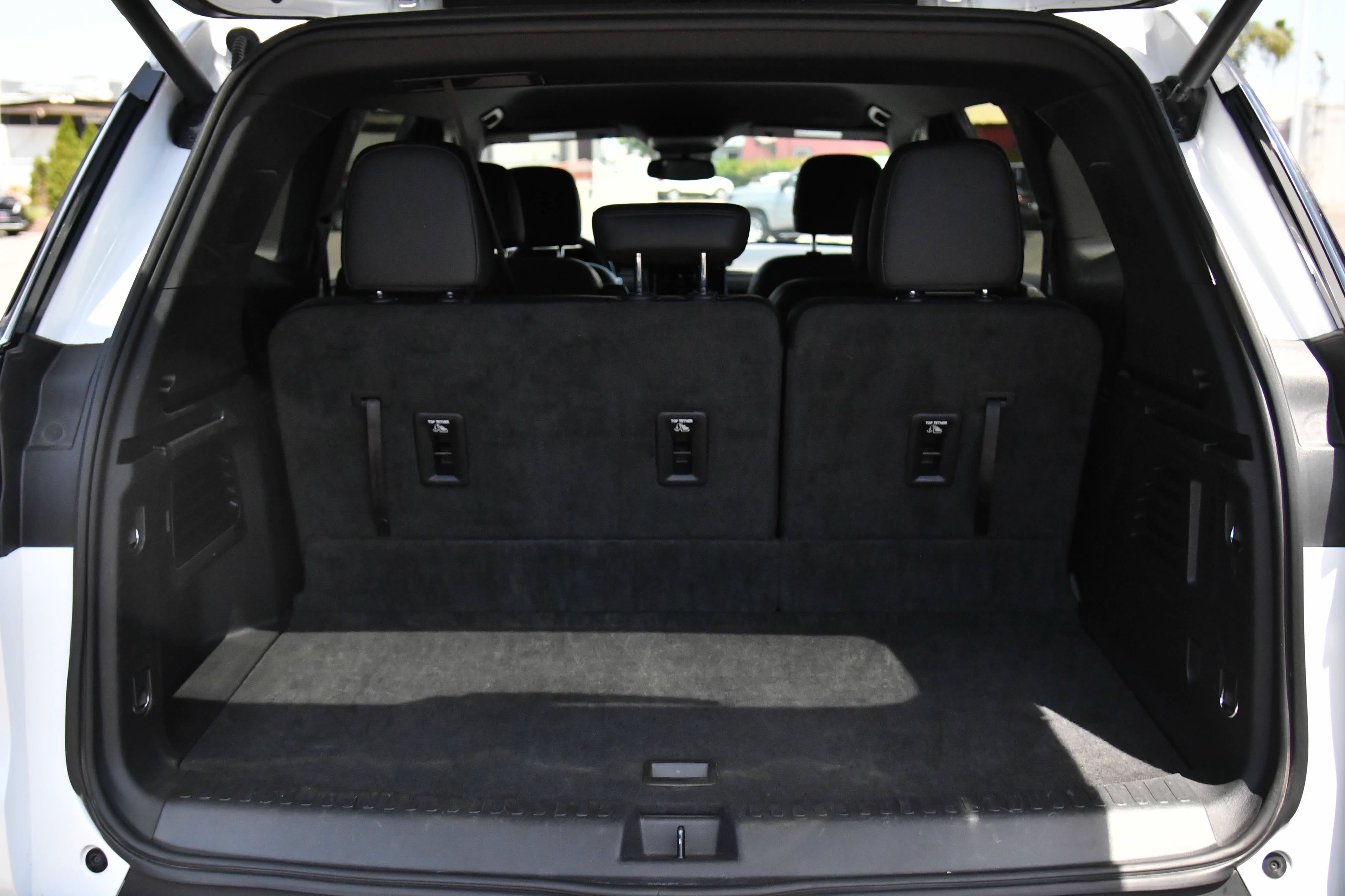 Used 2024 GMC Acadia Elevation FWD image 48