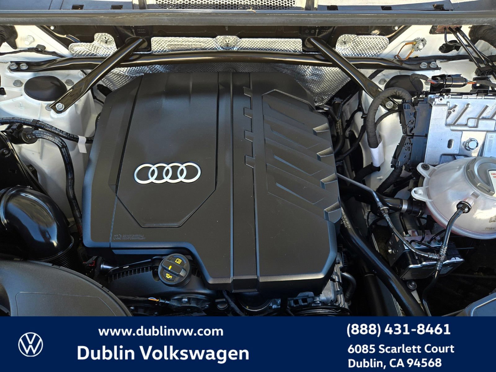 Used 2023 Audi Q5 2.0T Premium w/ Convenience Package AWD/4WD image 28