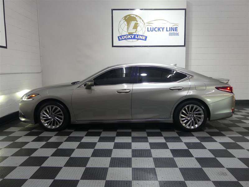 Used 2019 Lexus ES 300h w/ Accessory Package FWD image 7