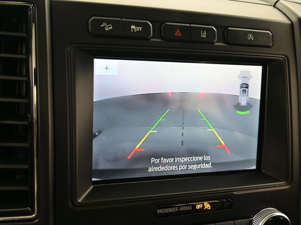 Used 2020 Ford Expedition Limited image 21