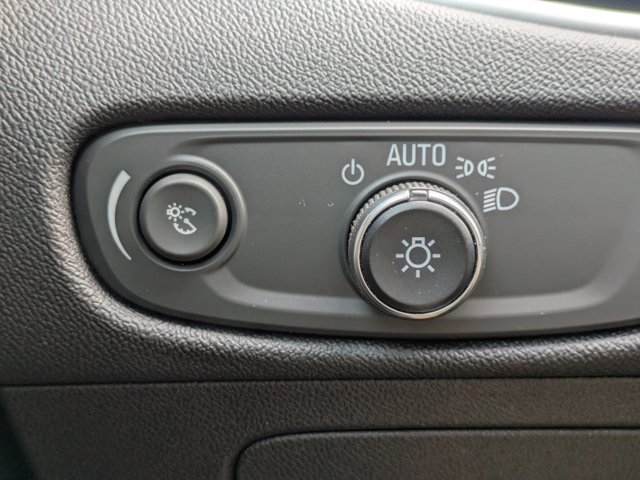 Used 2022 Chevrolet Malibu LT w/ Leather Package image 22