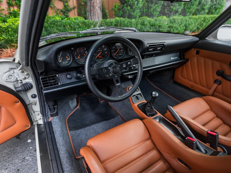 Used 1992 Porsche 911 GT3 RS image 13