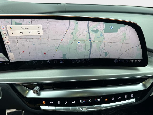 New 2026 Cadillac Lyriq V w/ LPO, Floor Liner Package AWD/4WD image 22