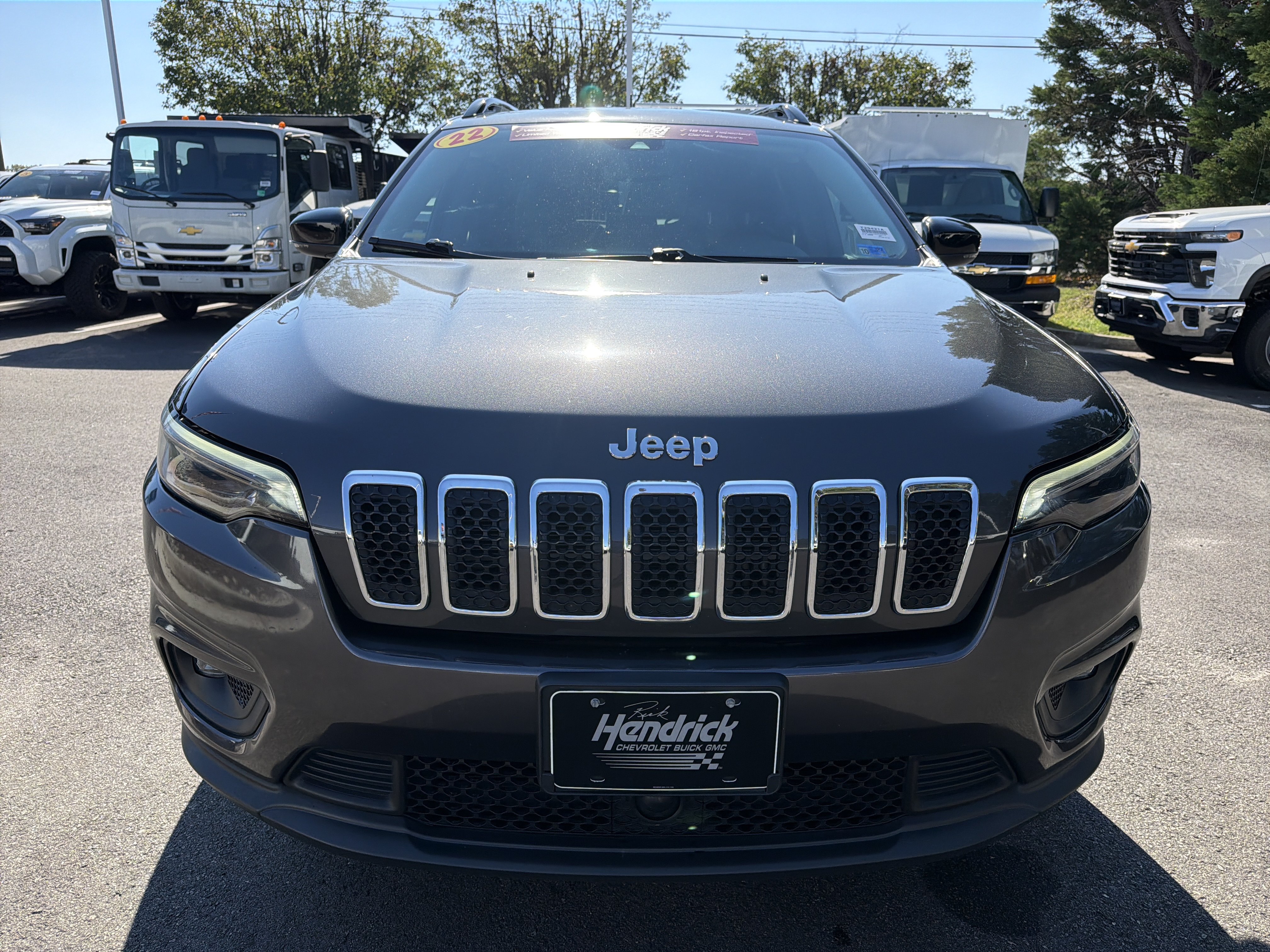 Used 2022 Jeep Cherokee Latitude Lux AWD/4WD image 3