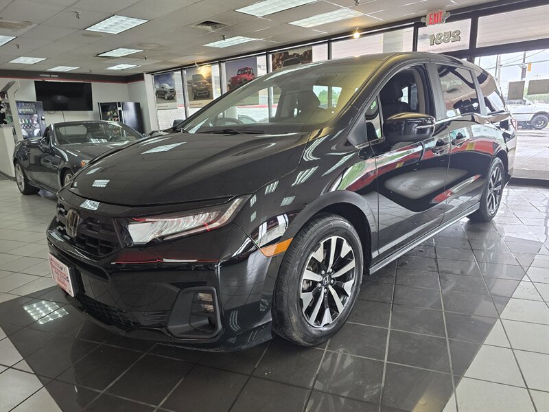Used 2025 Honda Odyssey EX-L image 1