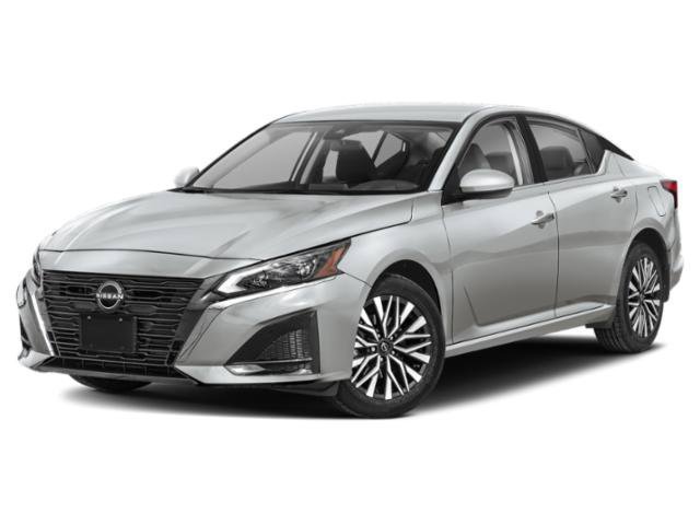 Used 2024 Nissan Altima 2.5 SV