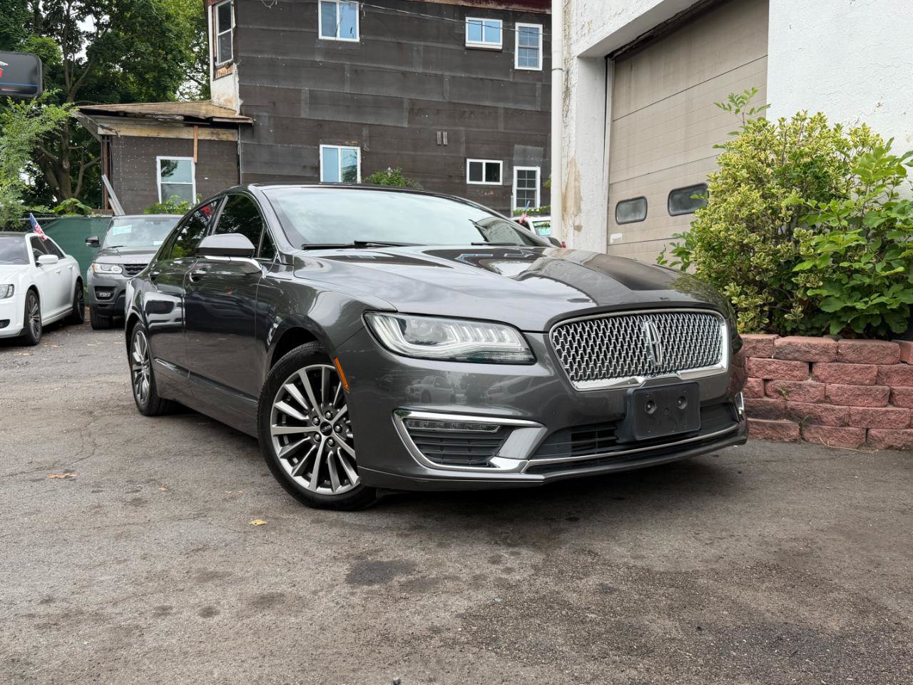 Used 2017 Lincoln MKZ Premiere FWD image 17