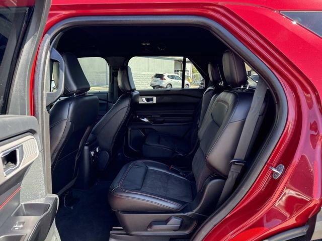 Used 2023 Ford Explorer ST-Line image 13