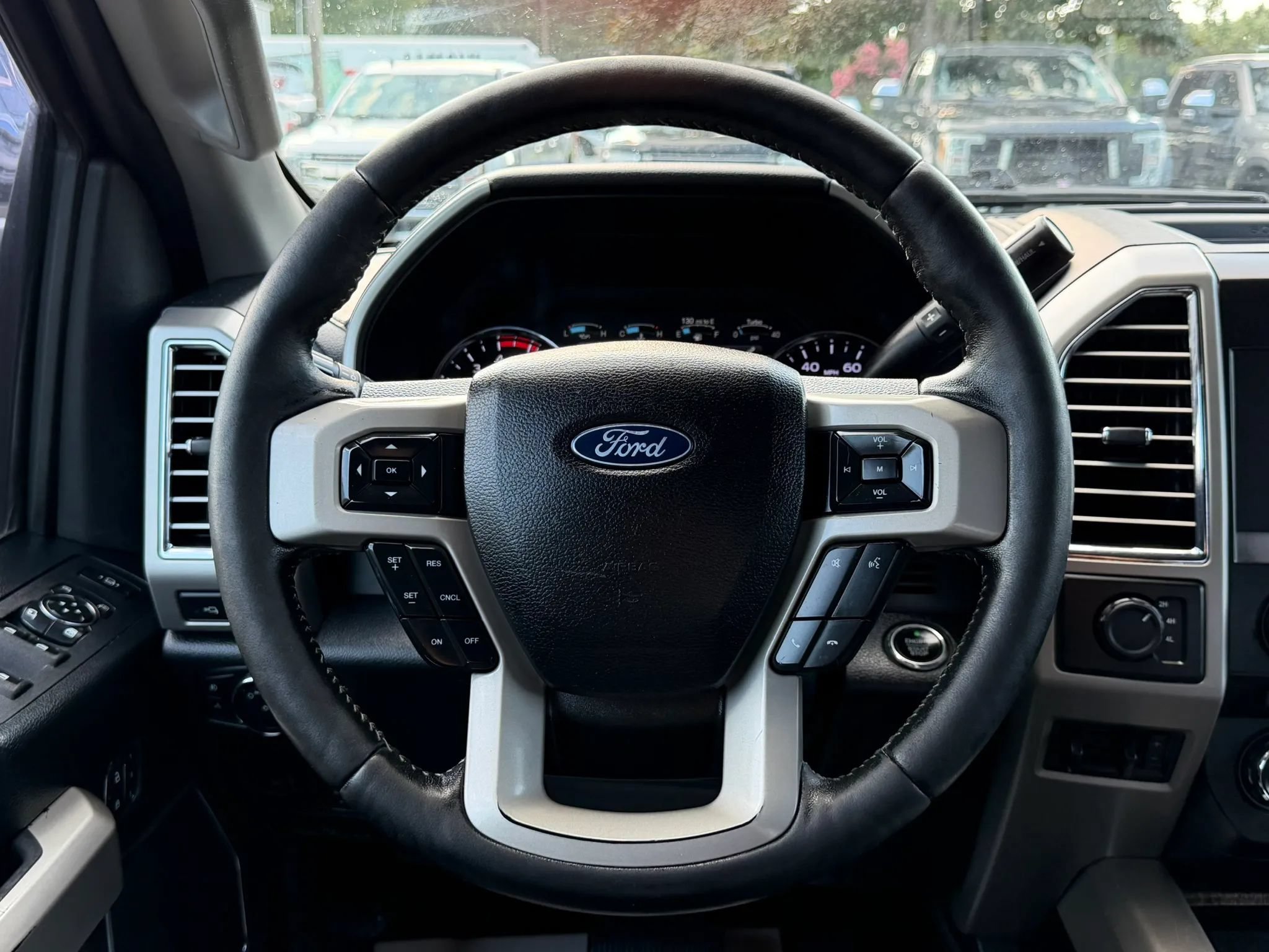 Used 2017 Ford F450 Lariat w/ Lariat Ultimate Package AWD/4WD image 30