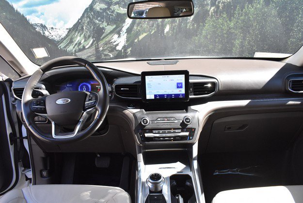 Used 2020 Ford Explorer Platinum image 18