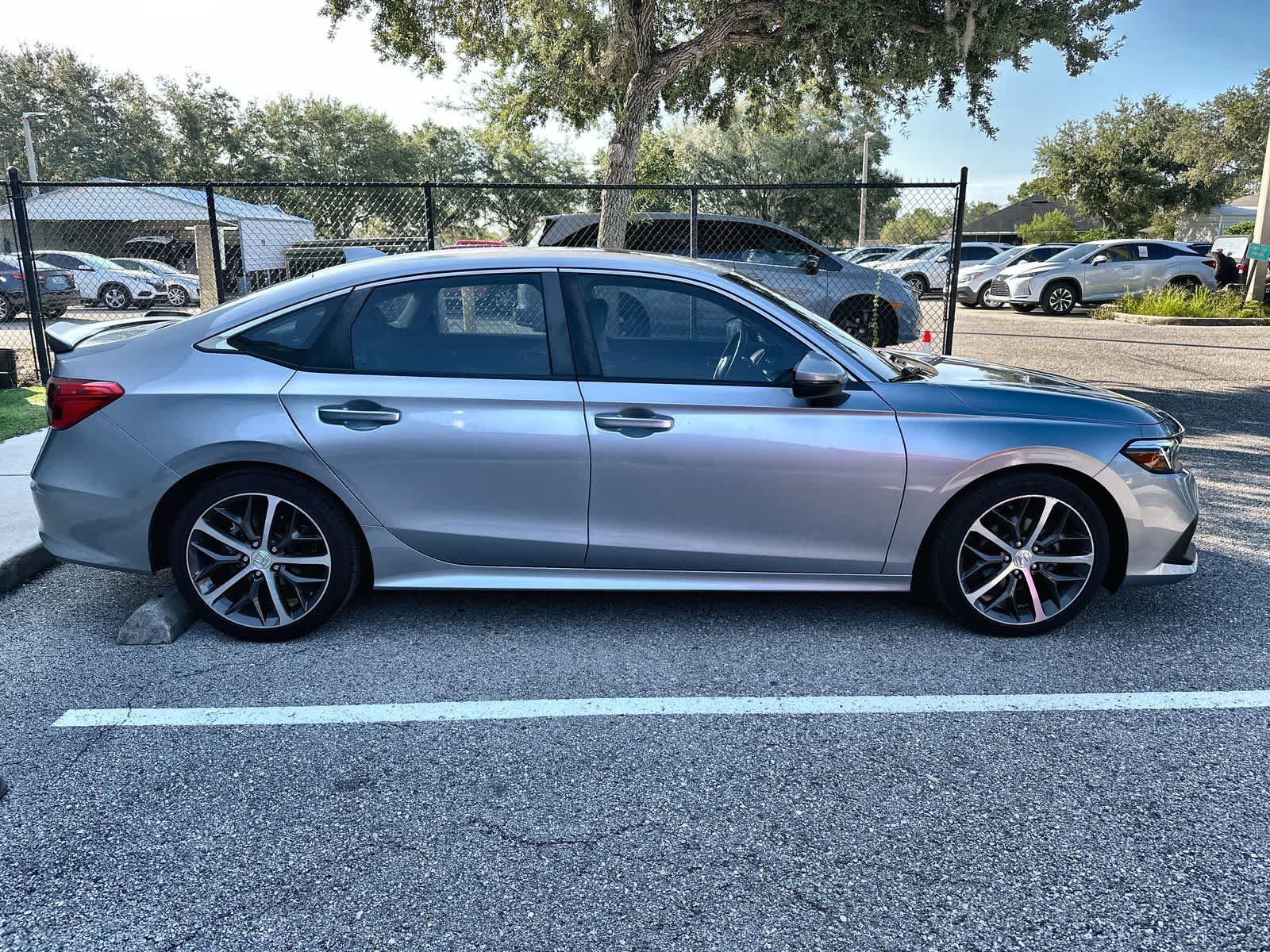 Used 2022 Honda Civic Touring image 10
