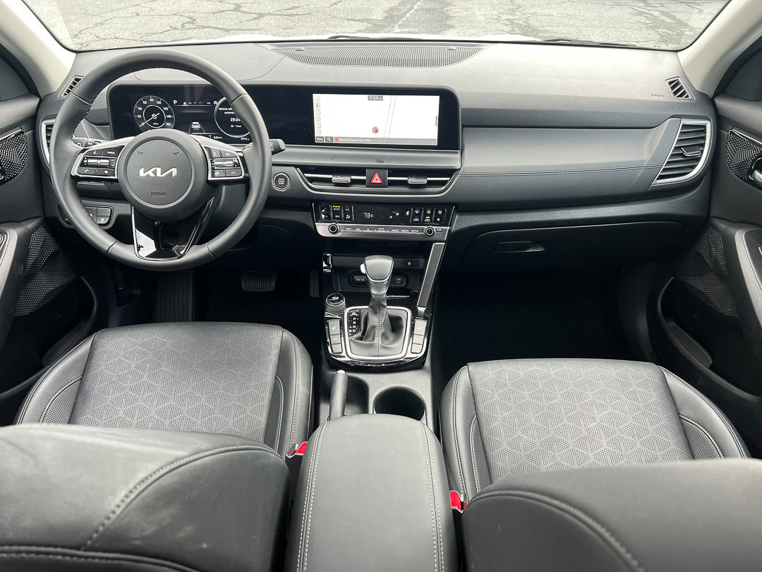 Used 2025 Kia Seltos EX w/ EX Sunroof Package image 29