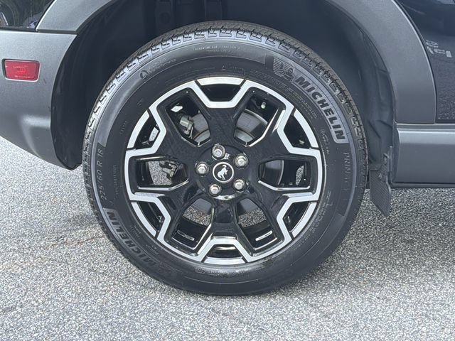 Used 2025 Ford Bronco Sport Outer Banks AWD/4WD image 19
