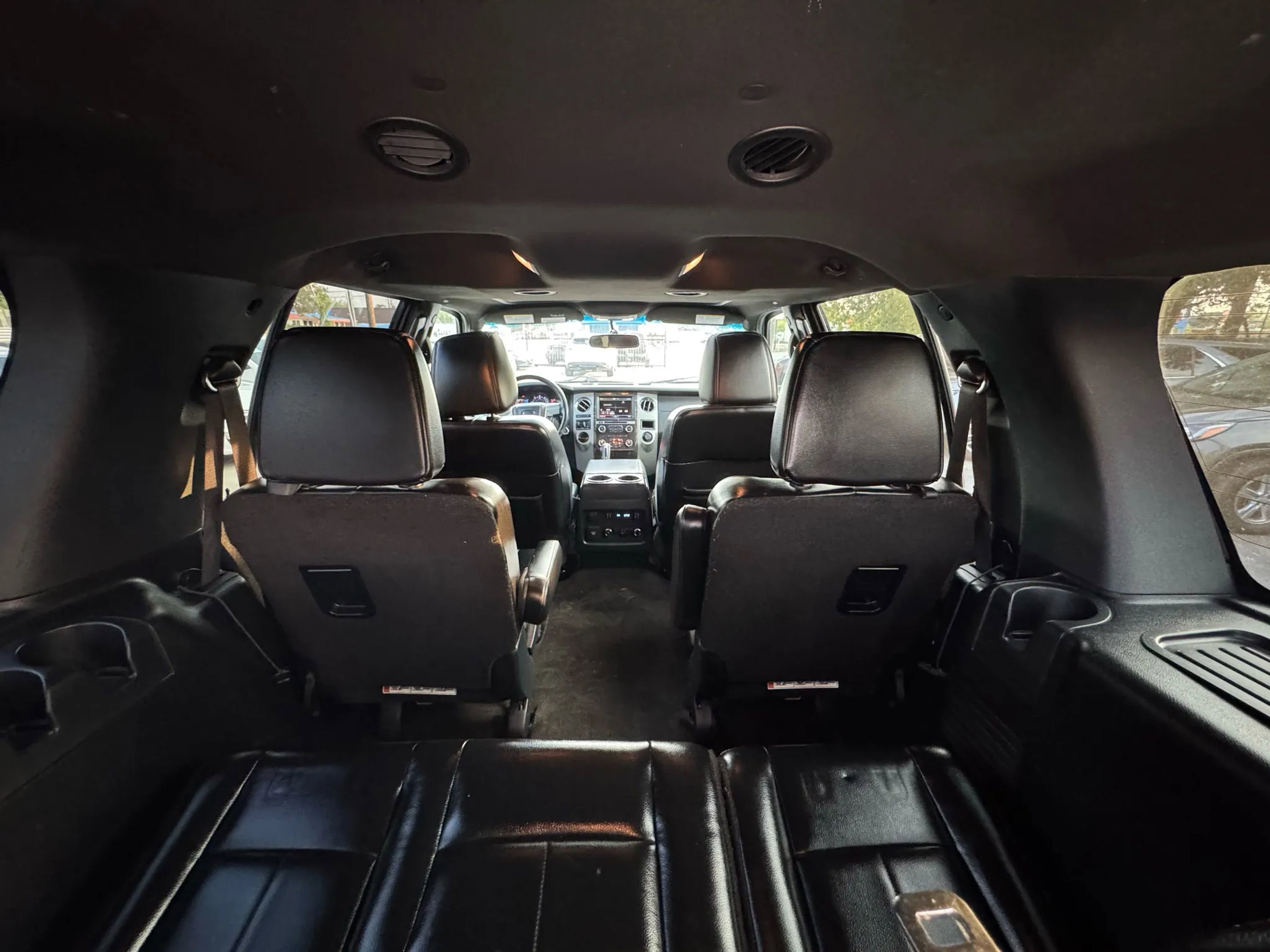 Used 2015 Ford Expedition Limited w/ Equipment Group 301A RWD image 11