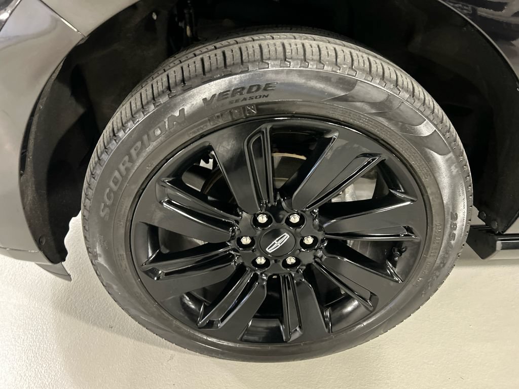 Certified 2023 Lincoln Navigator Reserve AWD/4WD image 8