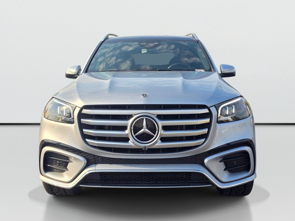 Used 2024 Mercedes-Benz GLS 450 4MATIC image 9