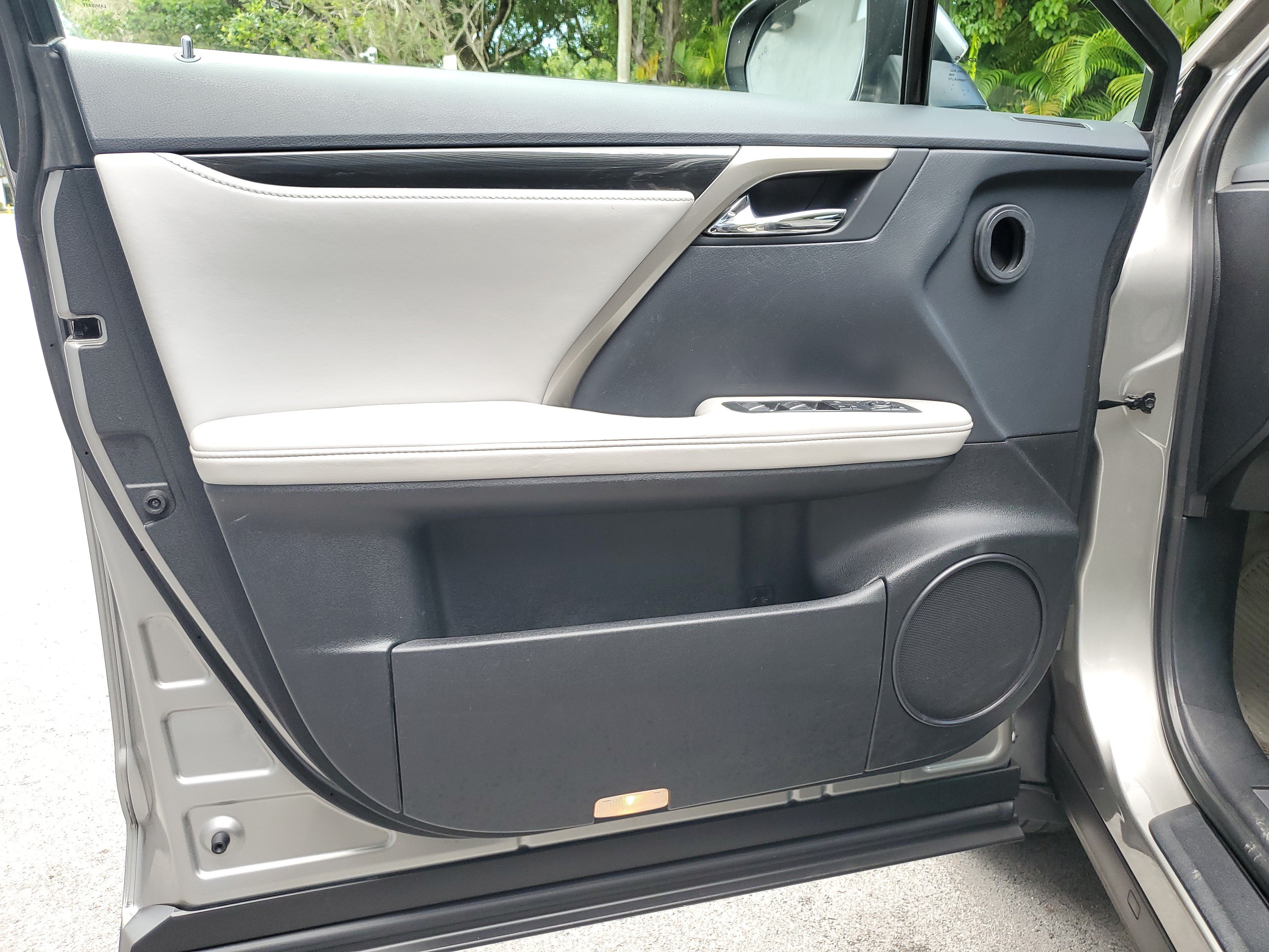 Used 2019 Lexus RX 350 FWD w/ Accessory Package image 22