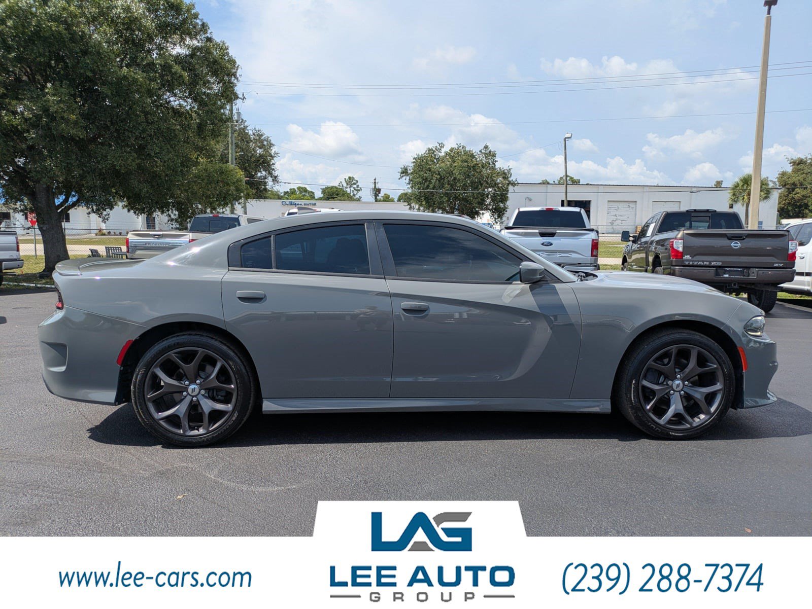 Used 2018 Dodge Charger SXT Plus RWD image 2