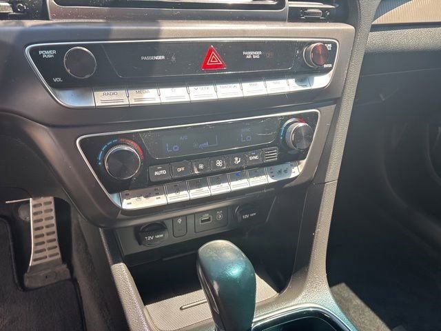 Used 2018 Hyundai Sonata Limited FWD image 24