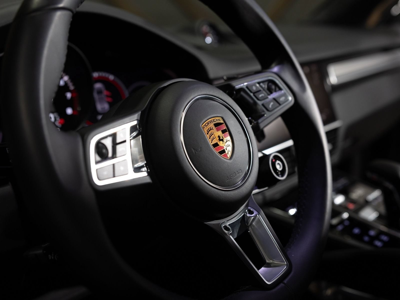 Used 2023 Porsche Cayenne Turbo AWD/4WD image 35