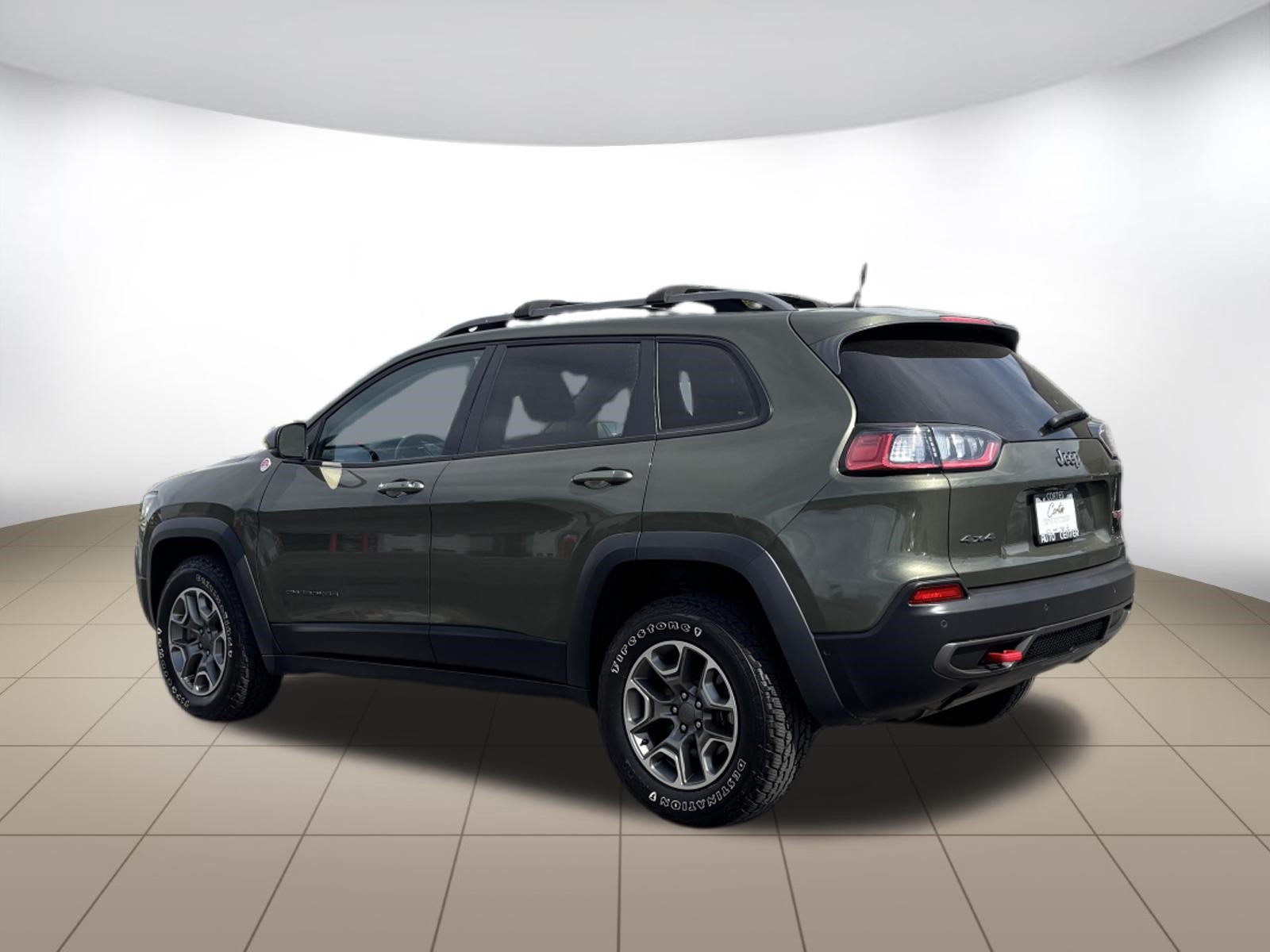Used 2021 Jeep Cherokee Trailhawk w/ Technology Group AWD/4WD image 5