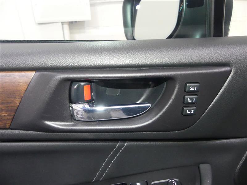 Used 2019 Subaru Outback 2.5i Limited w/ Popular Package #2 image 19