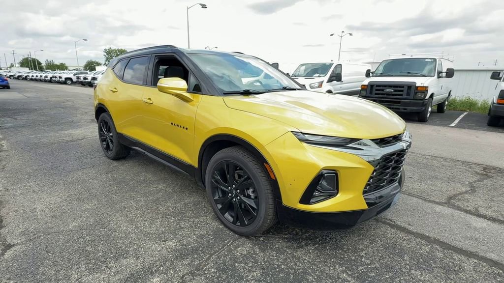 Used 2022 Chevrolet Blazer RS image 2