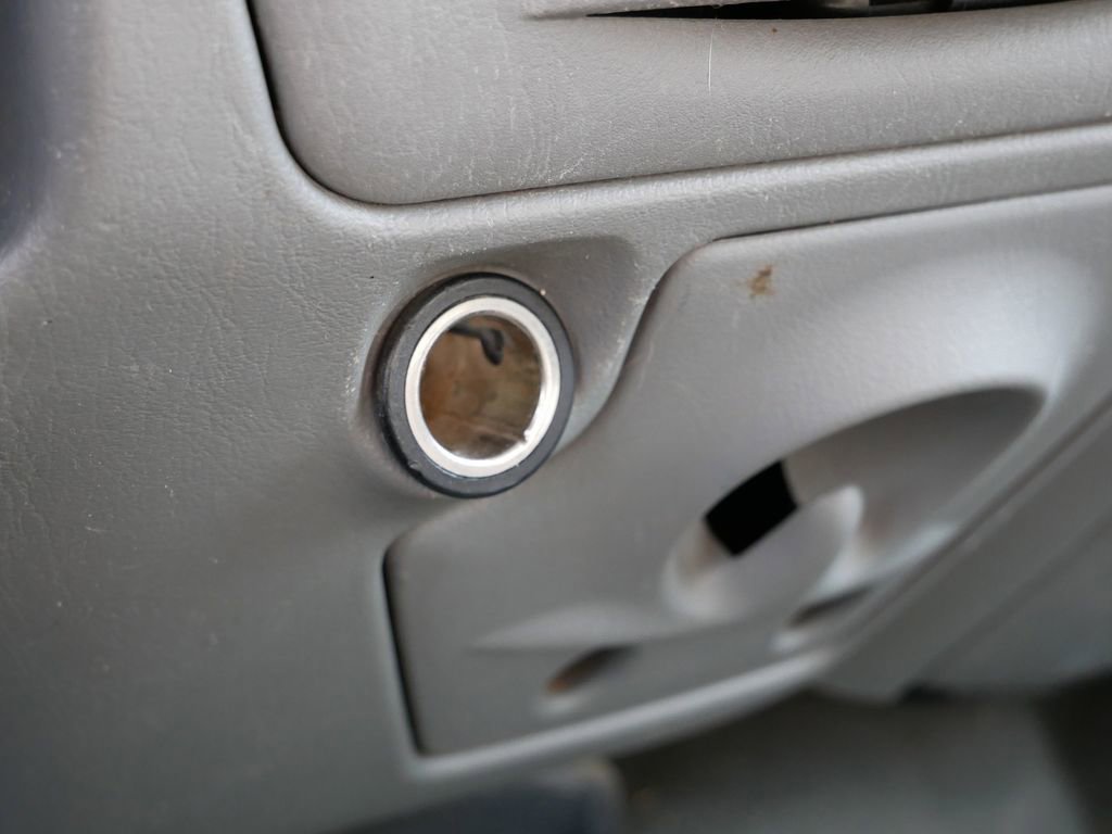 Used 2004 Ford F250 XLT image 24