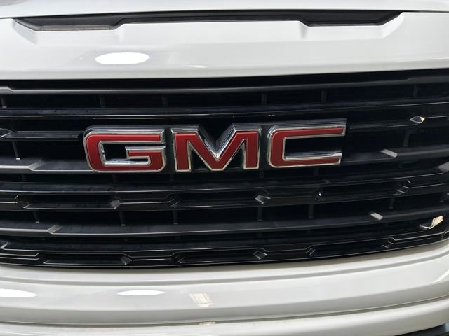 New 2025 GMC Sierra 1500 Elevation image 9