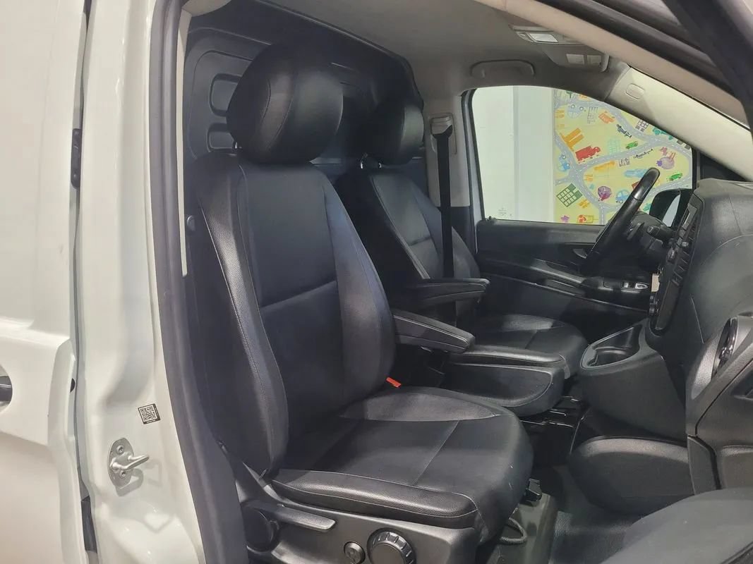 Used 2022 Mercedes-Benz Metris image 12