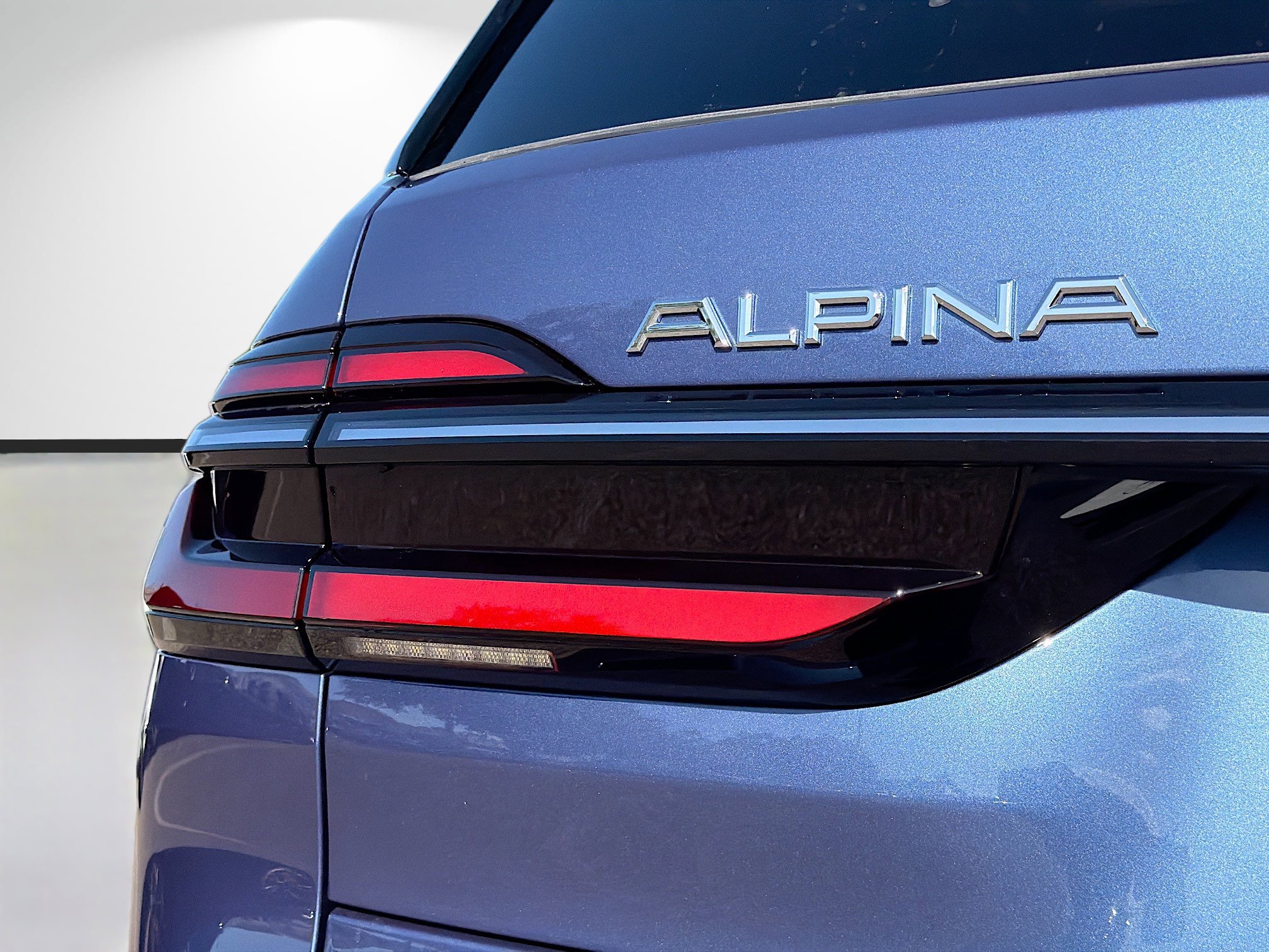 New 2026 BMW ALPINA XB7 image 10